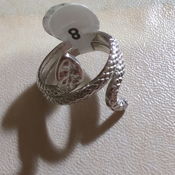 Snake Ring Cleopatra Style Size 8 NWT Stainless Steel - Picture 3 of 7